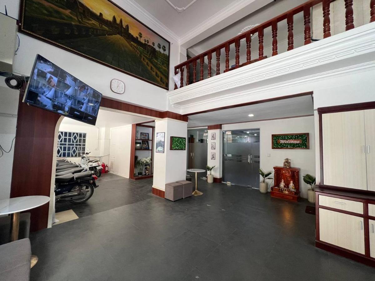 ホテル Empire House, プノンペン エクステリア 写真
